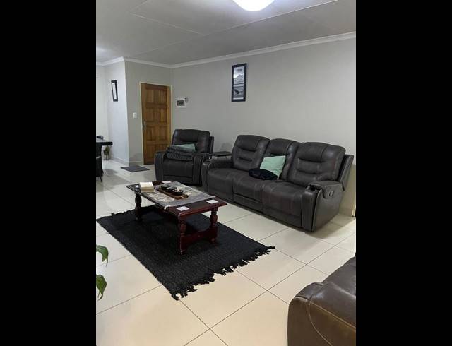 3 BEDROOM TOWNHOUSE FOR SALE IN PARKRAND